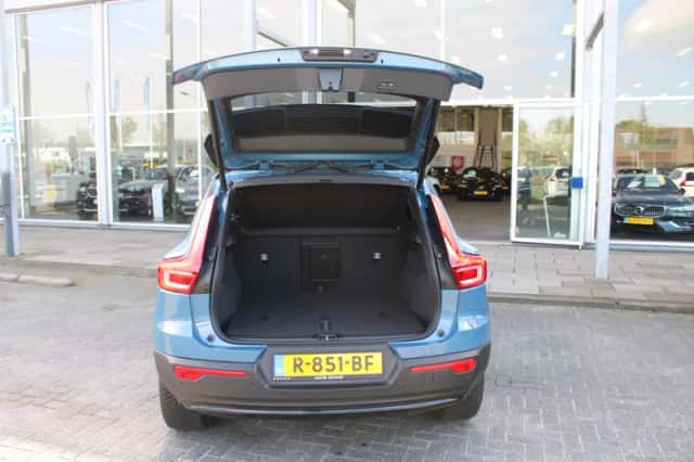 Volvo XC40 (2022) thumbnail 6