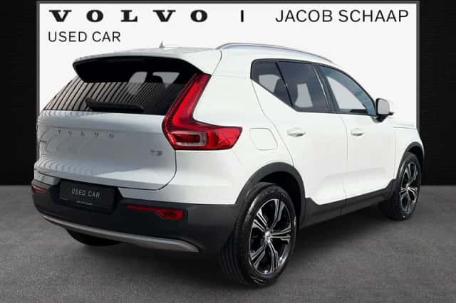 Volvo XC40 (2020) thumbnail 2