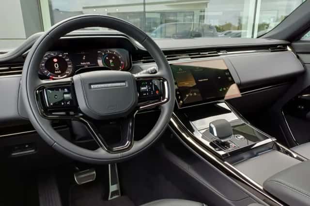 Land Rover Range Rover Sport (2026) thumbnail 2