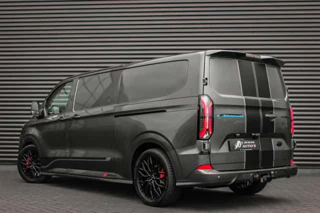 Ford E-Transit (2026) thumbnail 4