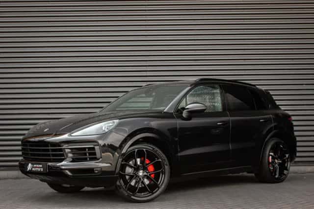 Porsche Cayenne (2018) thumbnail 1