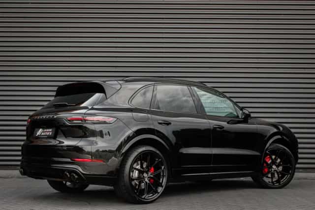 Porsche Cayenne (2018) thumbnail 3