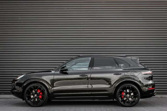 Porsche Cayenne (2018) thumbnail 5