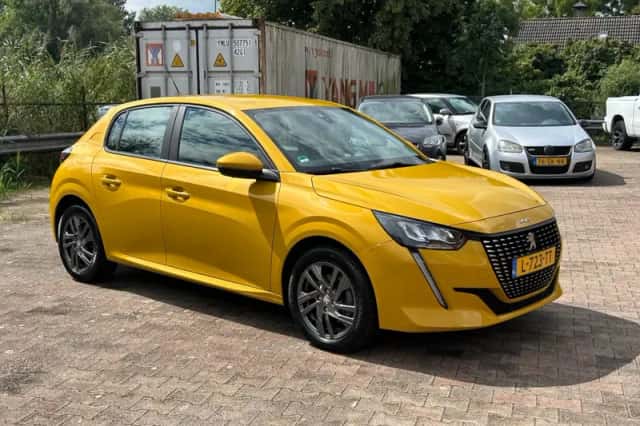 Peugeot 208 (2021) thumbnail 3