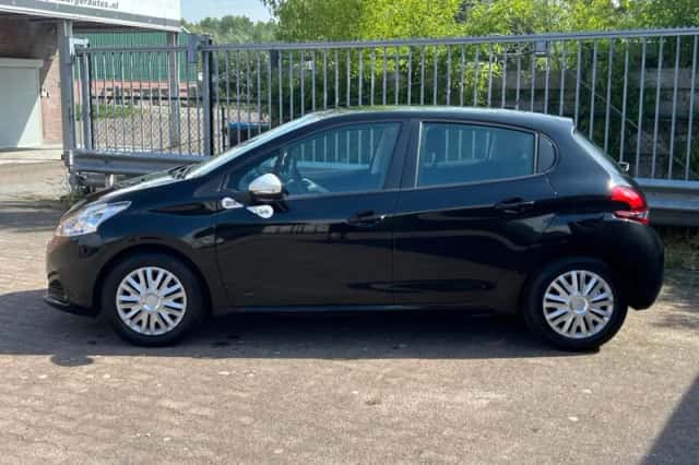 Peugeot 208 (2019) thumbnail 4
