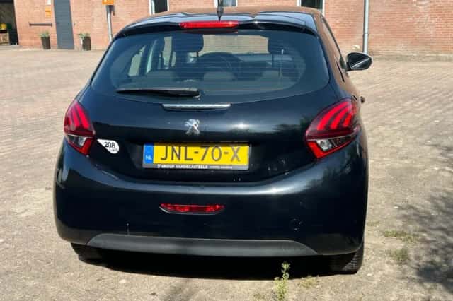 Peugeot 208 (2019) thumbnail 6