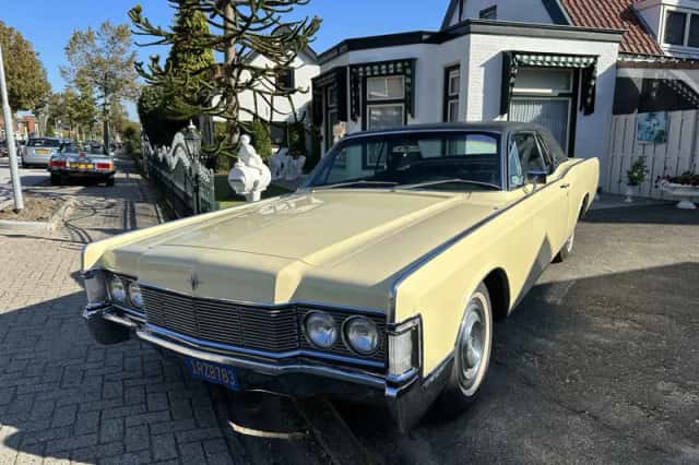 Lincoln Continental (1968) thumbnail 4