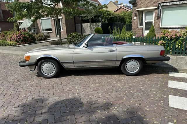 Mercedes-Benz SL-Klasse (1987) thumbnail 6