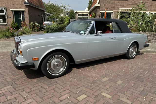 Rolls-Royce Corniche (1974) thumbnail 4