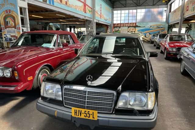 Mercedes-Benz E-Klasse (1994) thumbnail 1