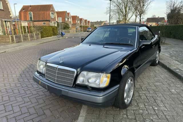 Mercedes-Benz E-Klasse (1994) thumbnail 2