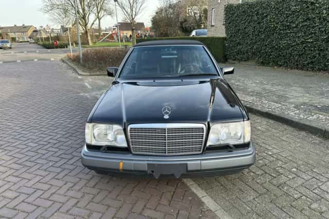 Mercedes-Benz E-Klasse (1994) thumbnail 3