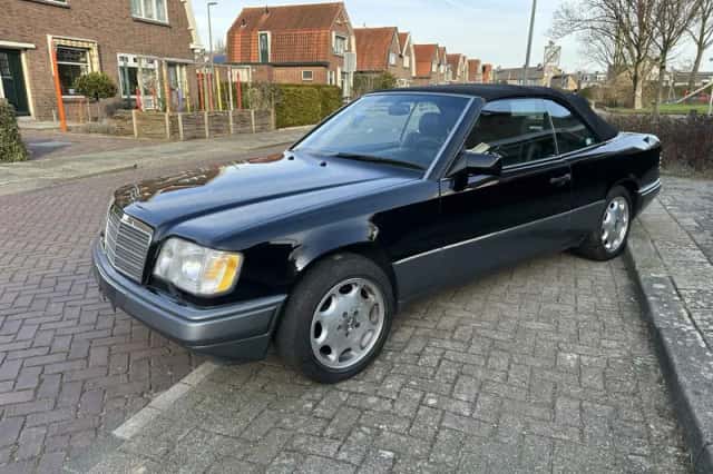 Mercedes-Benz E-Klasse (1994) thumbnail 4