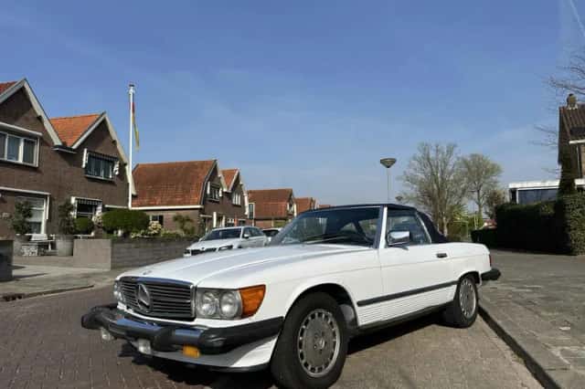 Mercedes-Benz SL-Klasse (1988) thumbnail 3