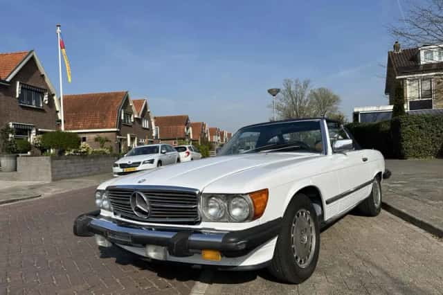 Mercedes-Benz SL-Klasse (1988) thumbnail 4