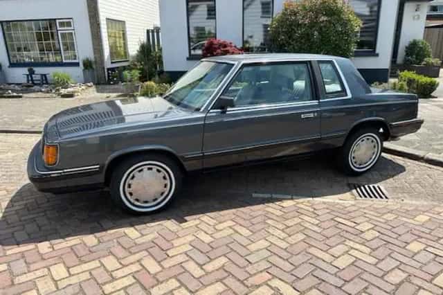 Dodge Aries (1987) thumbnail 4