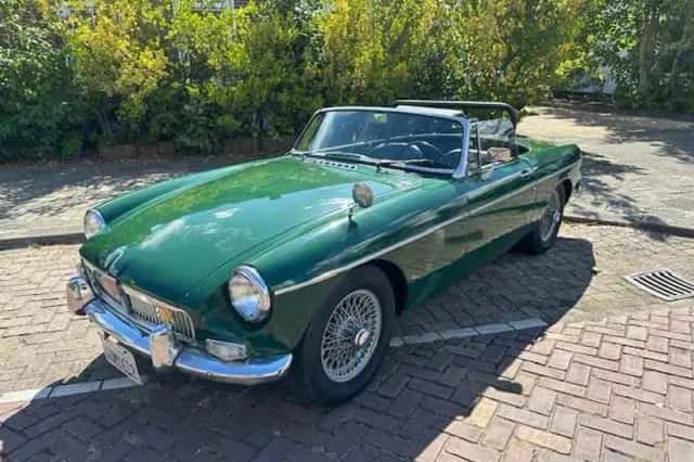 MG MGB (1968) thumbnail 2