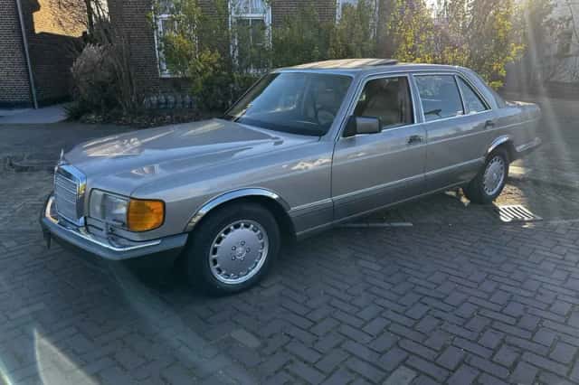 Mercedes-Benz S-Klasse (1989) thumbnail 4