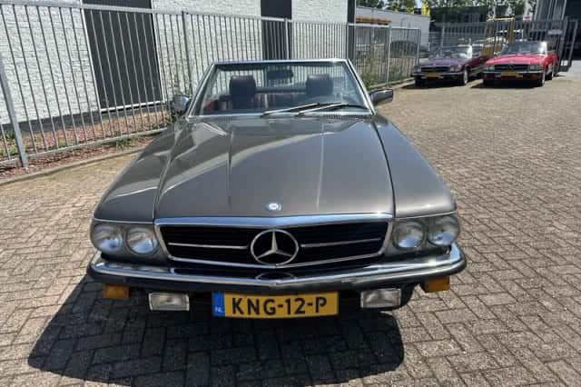 Mercedes-Benz SL-Klasse (1985) thumbnail 1