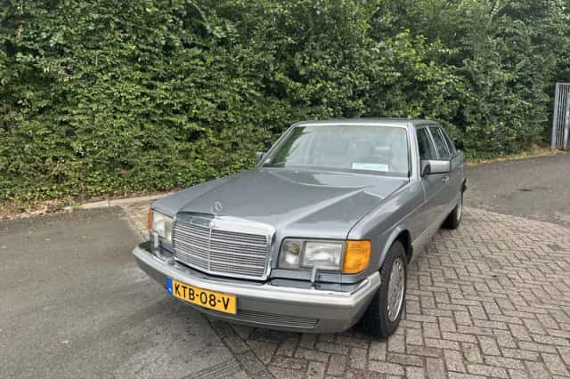 Mercedes-Benz S-Klasse (1987) thumbnail 1