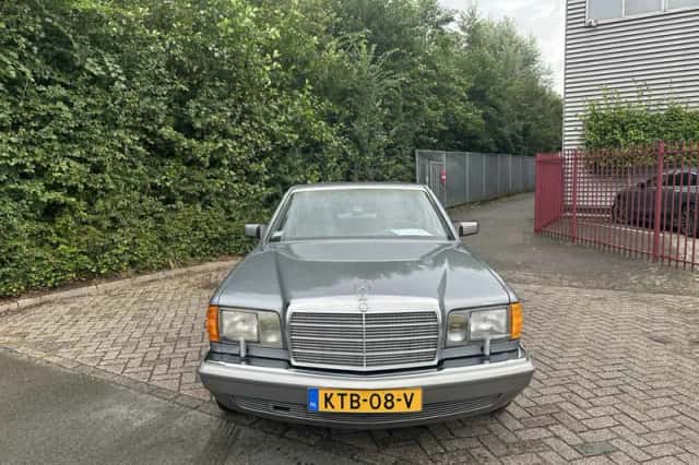 Mercedes-Benz S-Klasse (1987) thumbnail 2