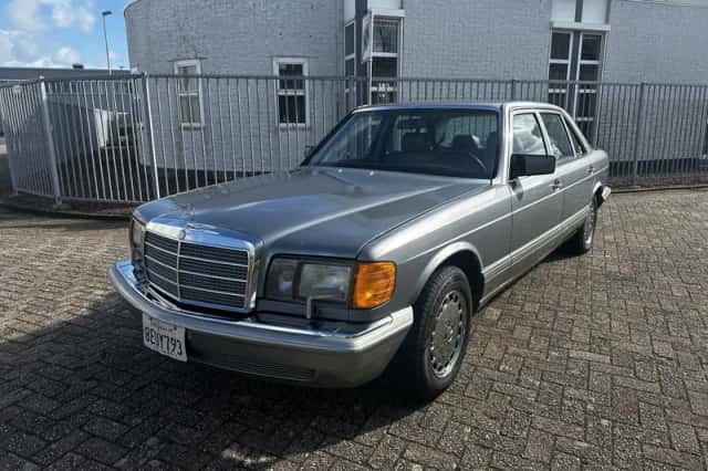 Mercedes-Benz S-Klasse (1987) thumbnail 3