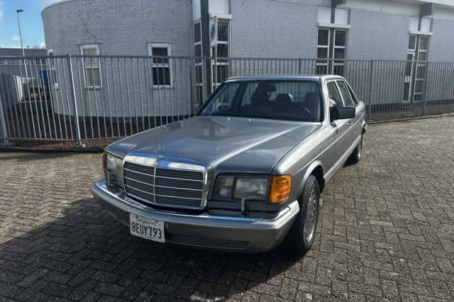 Mercedes-Benz S-Klasse (1987) thumbnail 4