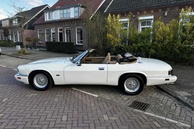 Jaguar XJ (1994) thumbnail 5