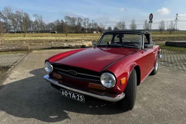 Triumph TR6 (1973) thumbnail 1