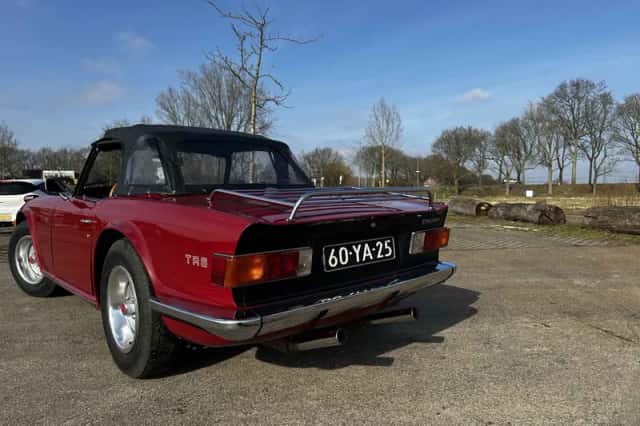 Triumph TR6 (1973) thumbnail 5
