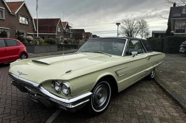 Ford Thunderbird (1965) thumbnail 1