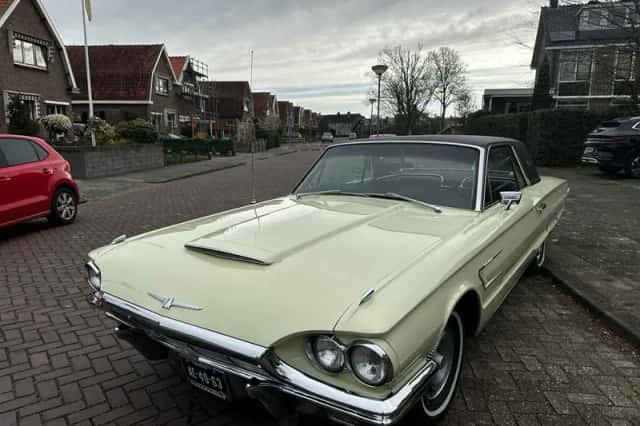 Ford Thunderbird (1965) thumbnail 2