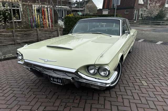Ford Thunderbird (1965) thumbnail 4