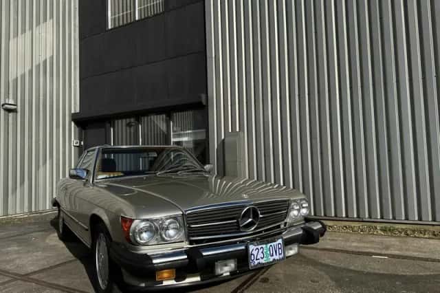 Mercedes-Benz SL-Klasse (1989) thumbnail 3