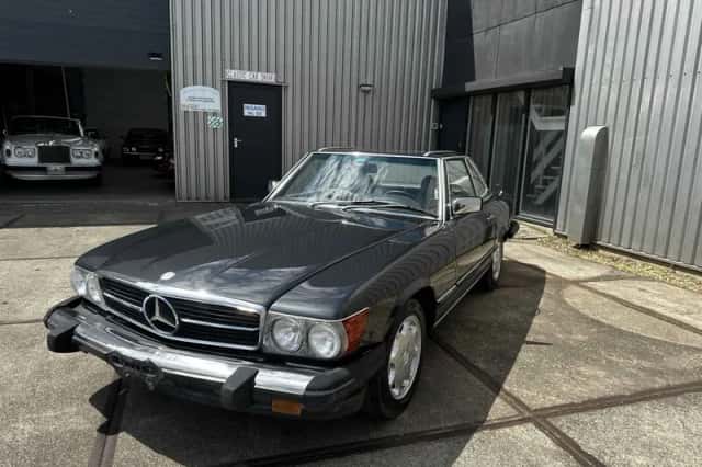 Mercedes-Benz SL-Klasse (1988) thumbnail 1