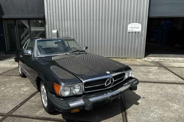 Mercedes-Benz SL-Klasse (1988) thumbnail 2
