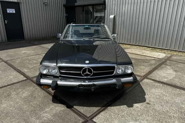 Mercedes-Benz SL-Klasse (1988) thumbnail 3