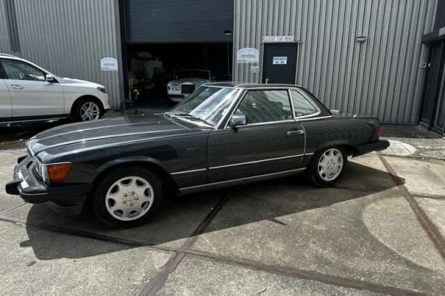 Mercedes-Benz SL-Klasse (1988) thumbnail 5