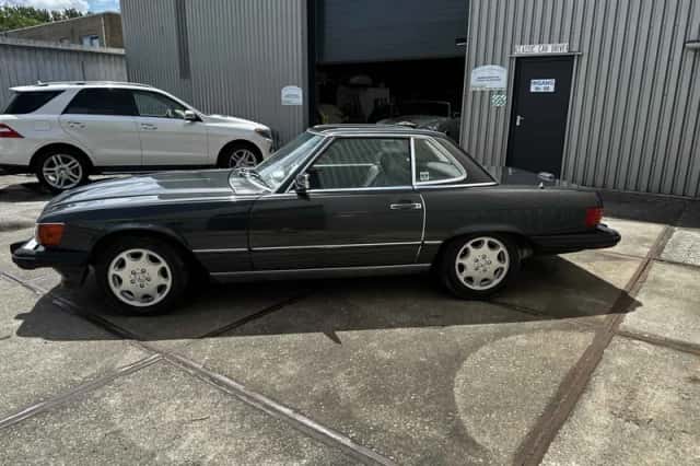 Mercedes-Benz SL-Klasse (1988) thumbnail 6
