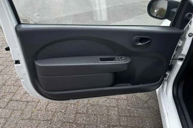 Renault Twingo (2014) thumbnail 6