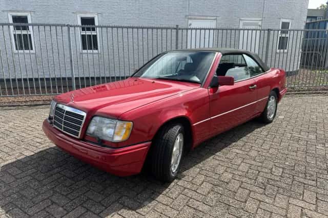 Mercedes-Benz E-Klasse (1994) thumbnail 3