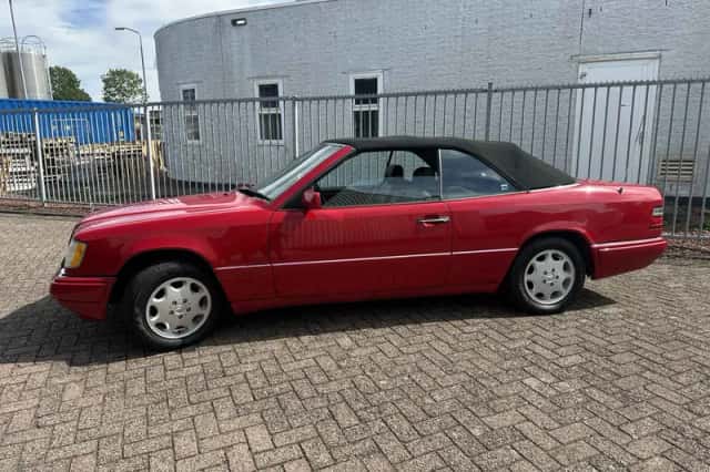 Mercedes-Benz E-Klasse (1994) thumbnail 5