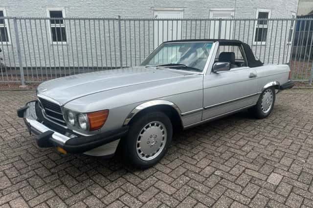 Mercedes-Benz SL-Klasse (1987) thumbnail 5