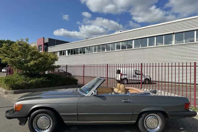 Mercedes-Benz SL-Klasse (1987) thumbnail 3