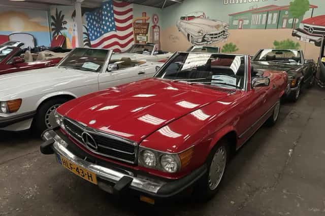 Mercedes-Benz SL-Klasse (1987) thumbnail 1