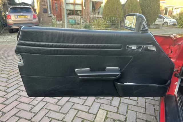 Mercedes-Benz SL-Klasse (1987) thumbnail 3