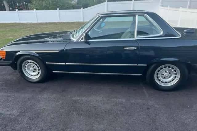 Mercedes-Benz SL-Klasse (1984) thumbnail 2