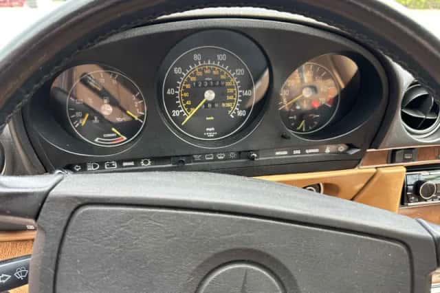 Mercedes-Benz SL-Klasse (1986) thumbnail 6