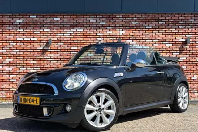 MINI Cabrio (2012) thumbnail 1