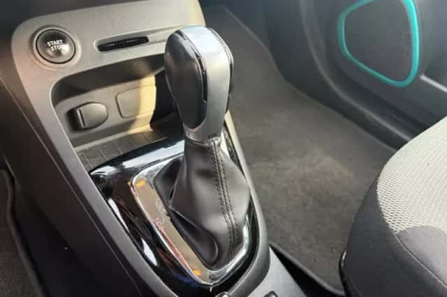 Renault Captur (2016) thumbnail 5